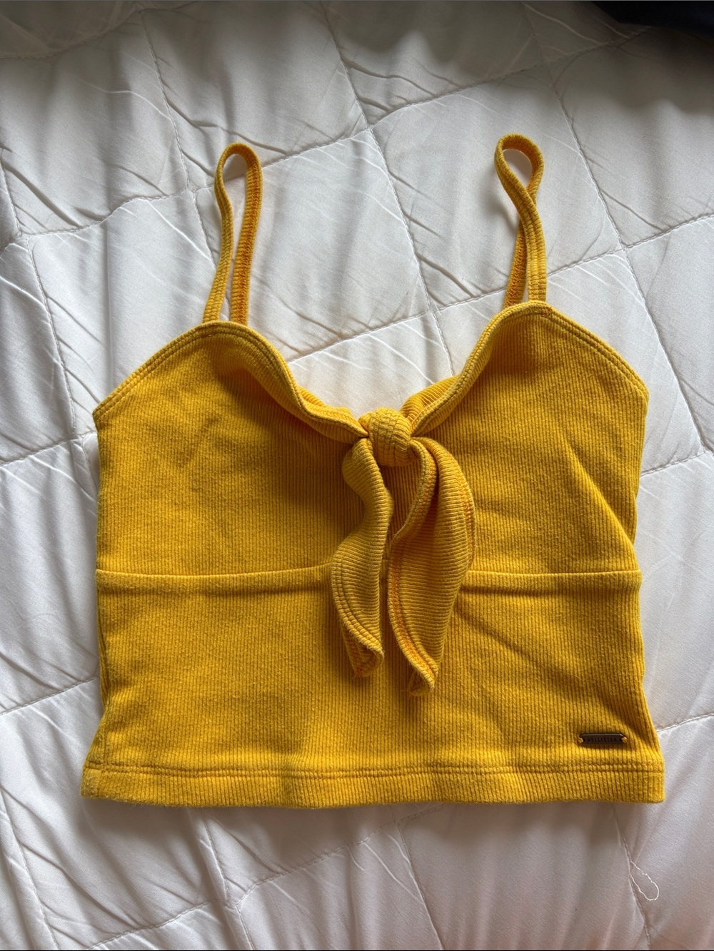 HOLLISTER Tie-Front Ribbed Crop Top - Yellow